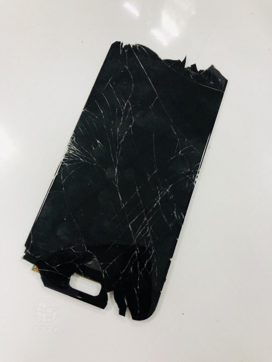 華碩ZenFone 4嚴重破裂(947手機維修聯盟 新北新店
