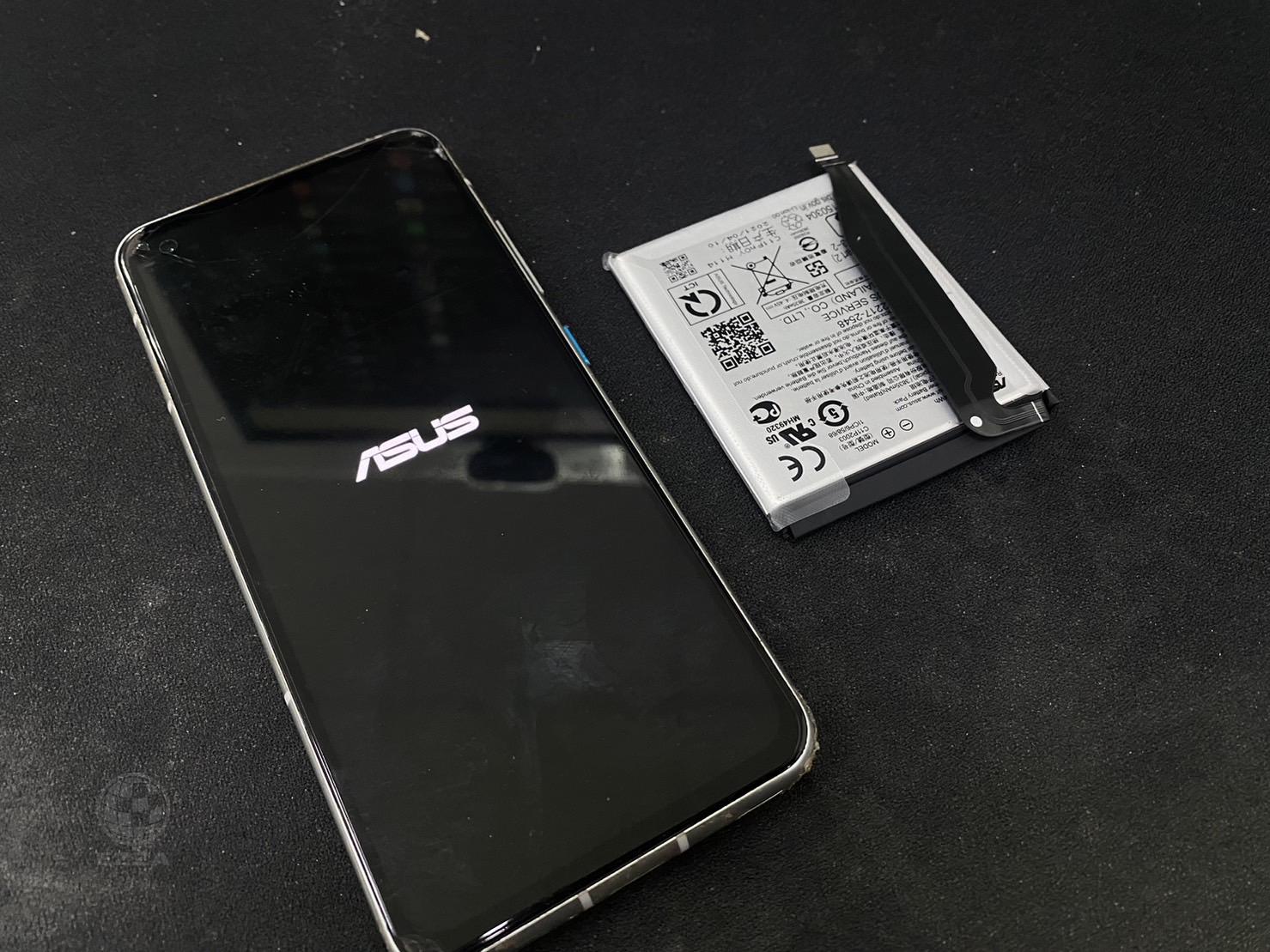 ASUS高雄手機維修推薦Zenfone 8電池更換  947