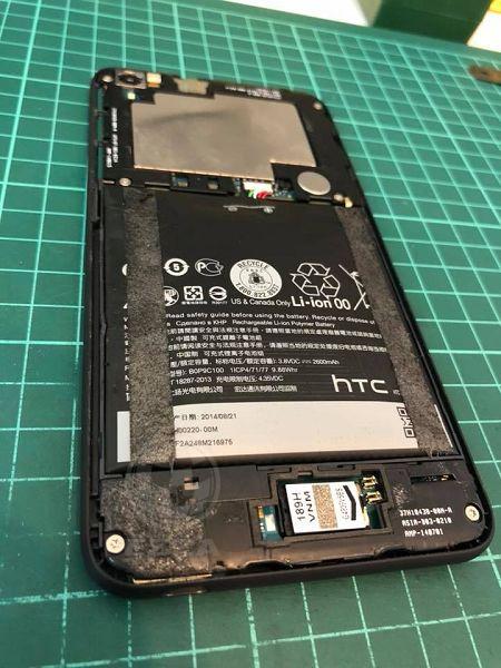 HTC 816電池膨脹(947手機維修聯盟 新北新店站)