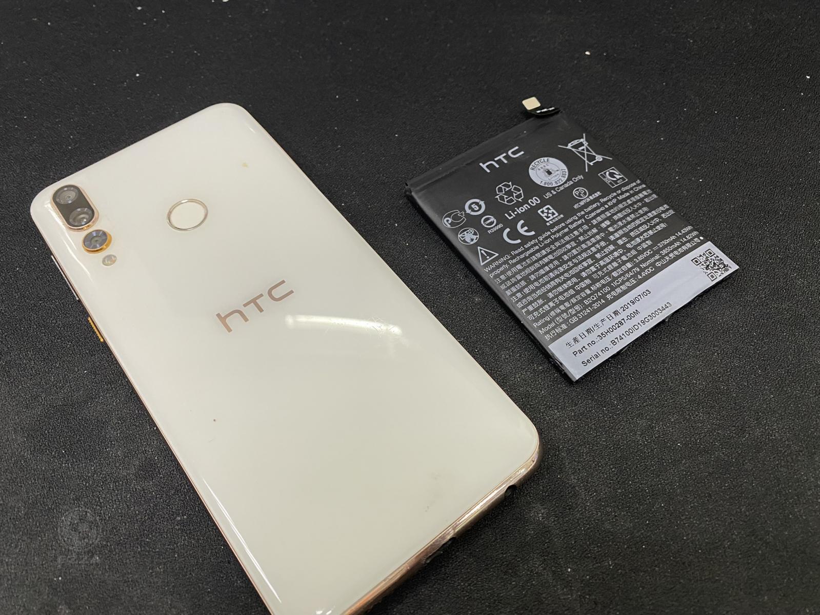 HTC D19+電池膨脹(947手機維修聯盟 新北新店站)