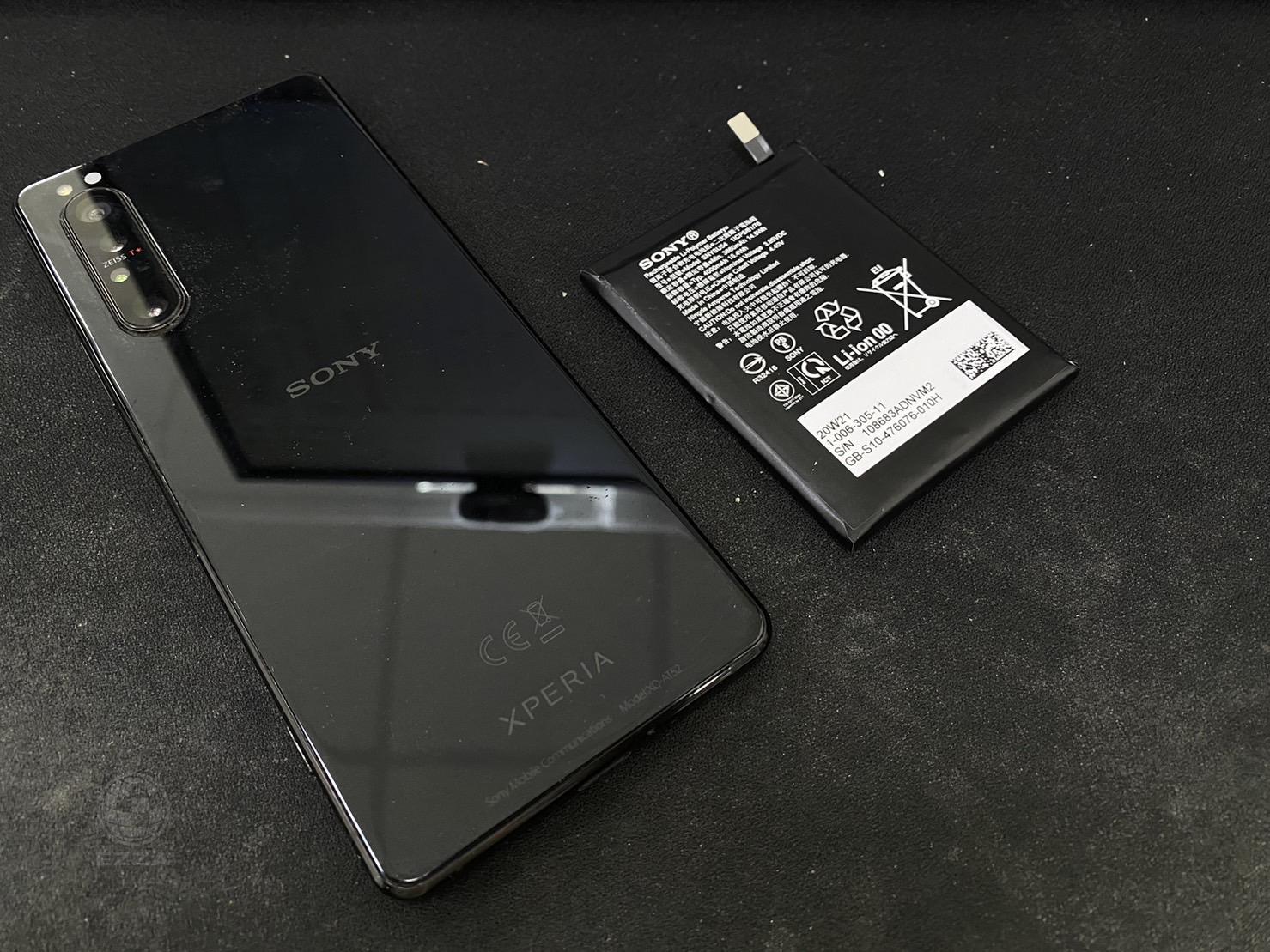 SONY高雄手機維修推薦Xperia5II電池膨脹  947