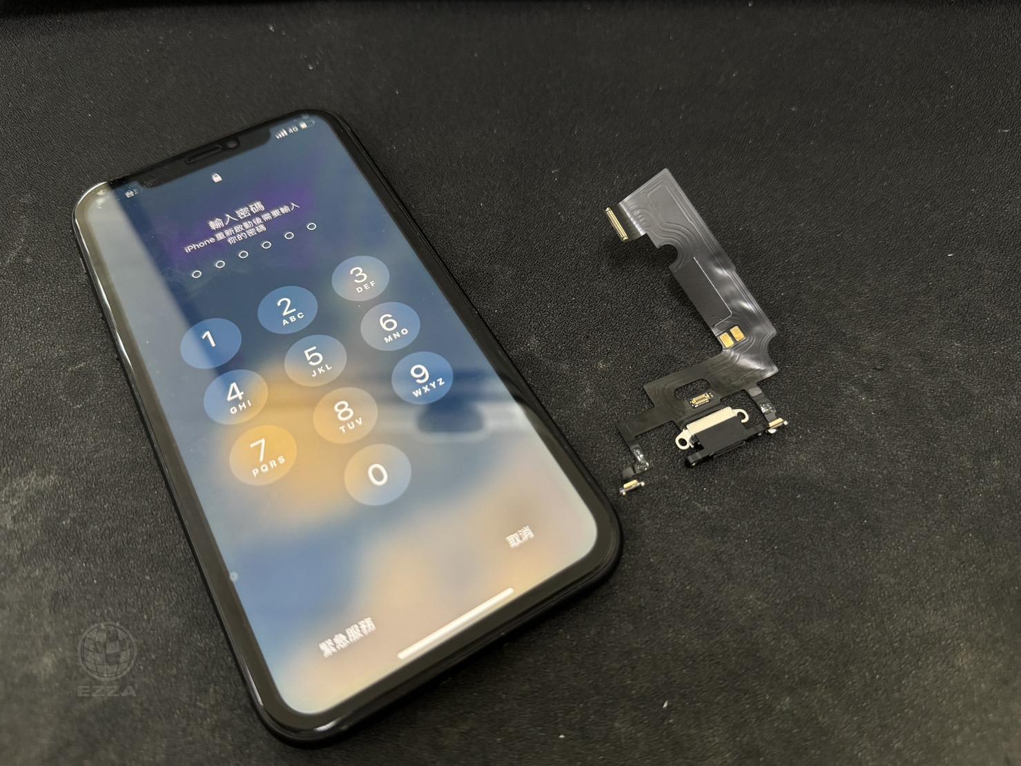 IPHONE高雄手機維修推薦XR更換尾插 947修手機 -