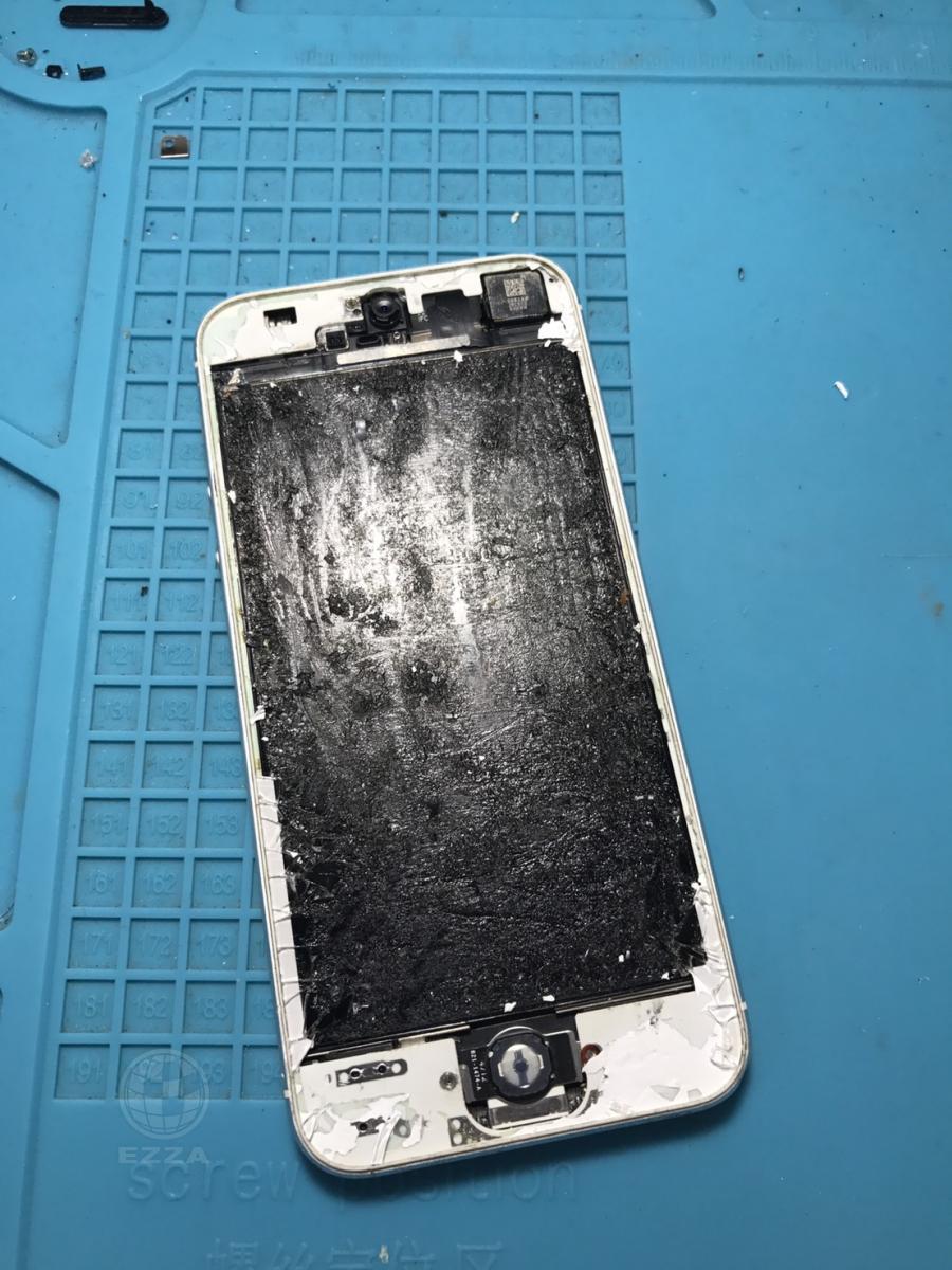 IPHONE5 面目全非(947手機維修聯盟 新北新店站)