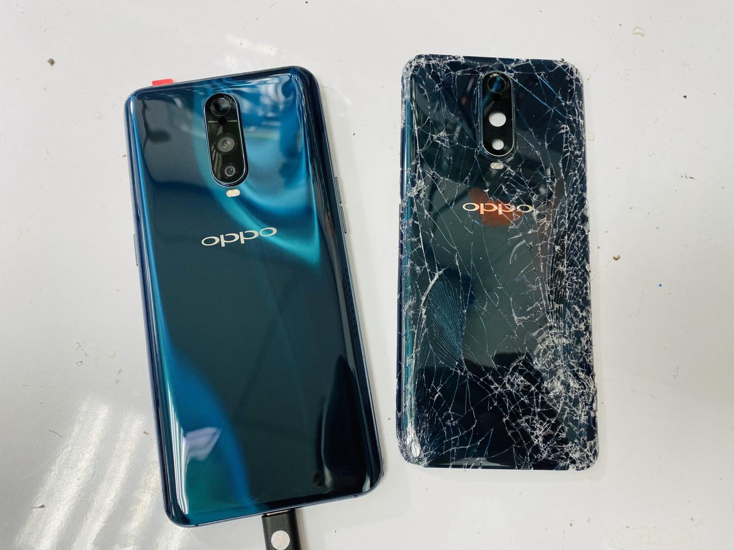 OPPO R17PRO背蓋慘破(947手機維修聯盟 新北新店