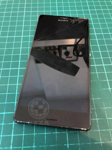 Sony Z3面板破裂(947手機維修聯盟 新北新店站)